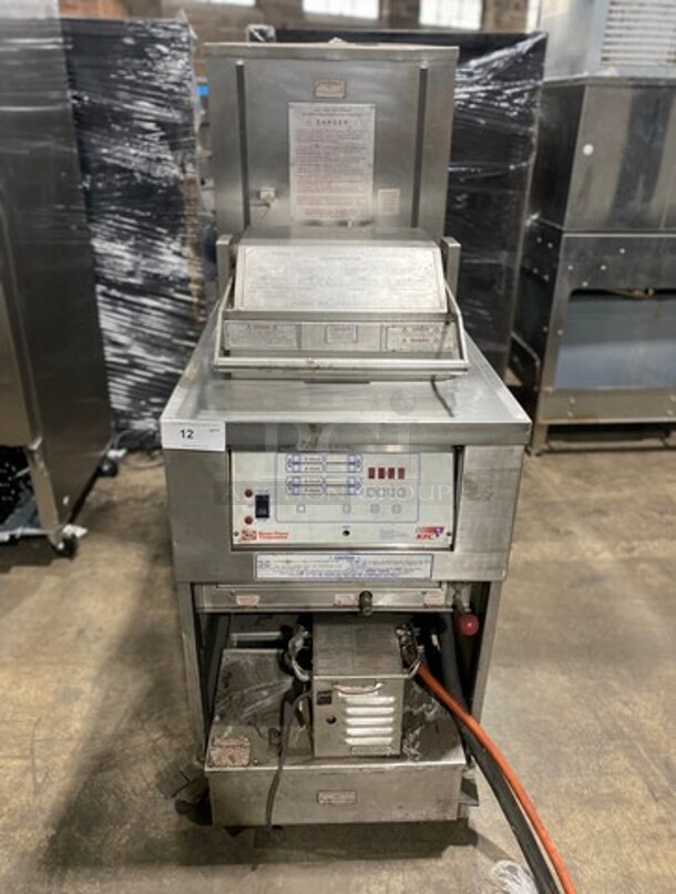 Henny Penny Commercial Electric Powered Pressure Fryer! All Stainless Steel! On Casters! Model: PF180 SN: KP017IG 115V 60HZ 1 Phase - Image 1 of 10