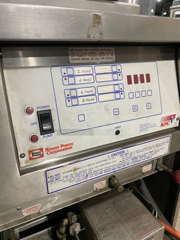 Henny Penny Commercial Electric Powered Pressure Fryer! All Stainless Steel! On Casters! Model: PF180 SN: KP017IG 115V 60HZ 1 Phase - Image 7 of 10