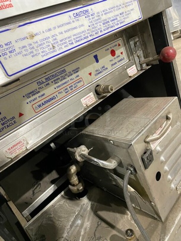 Henny Penny Commercial Electric Powered Pressure Fryer! All Stainless Steel! On Casters! Model: PF180 SN: KP017IG 115V 60HZ 1 Phase - Image 8 of 10