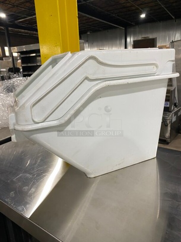 Rubbermaid Countertop White Poly Ingredient Bin! - Image 3 of 7