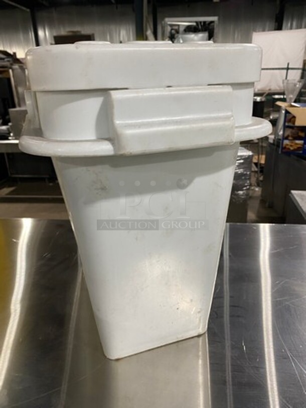 Rubbermaid Countertop White Poly Ingredient Bin! - Image 4 of 7