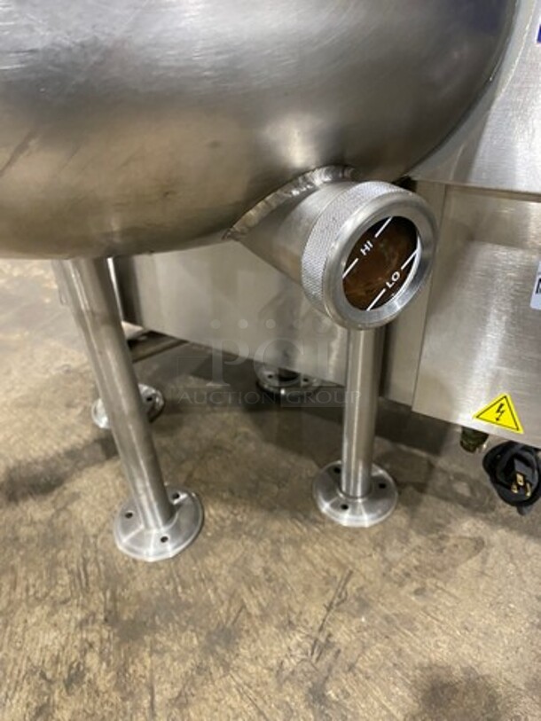 GREAT! Cleveland Range Floor Style Self-Contained Soup Kettle! All Stainless Steel! On Legs! Model: KGL40 SN: WT007907K01 - Image 8 of 10