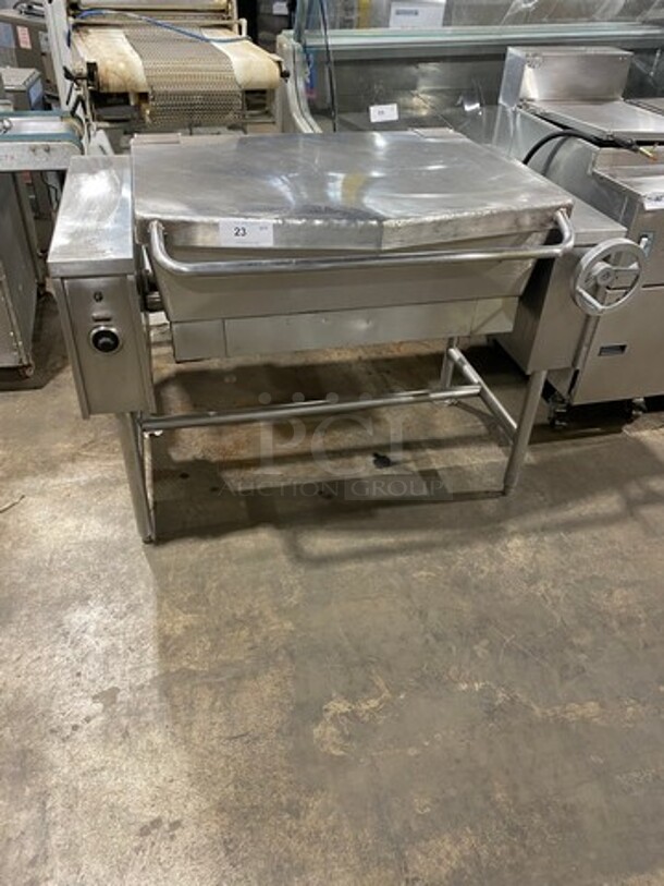 Vulcan Hart Commercial Electric Powered Tilt Skillet/Braising Pan! All Stainless Steel! On Legs! - Image 1 of 8