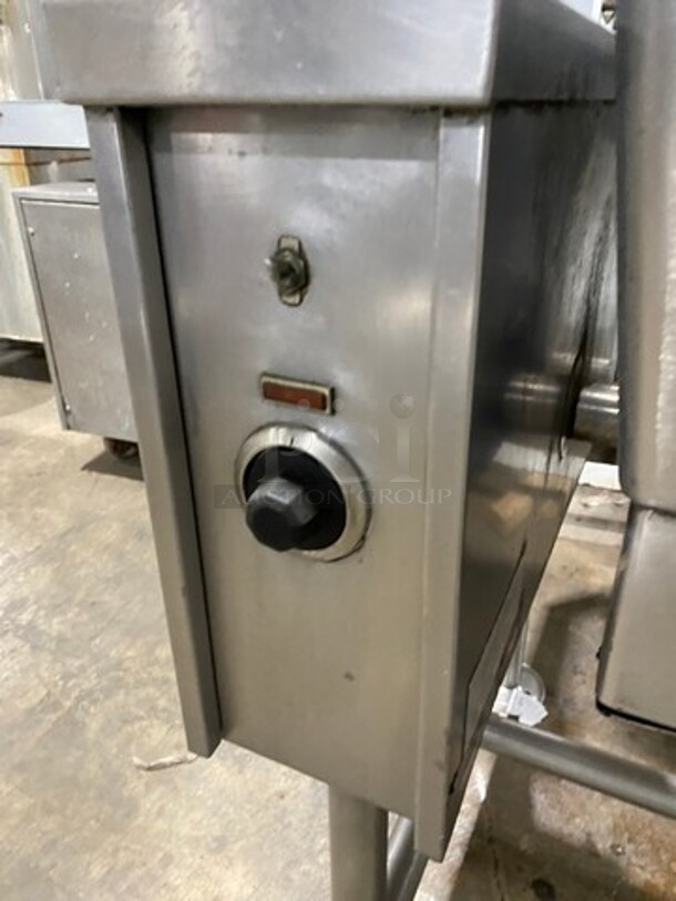 Vulcan Hart Commercial Electric Powered Tilt Skillet/Braising Pan! All Stainless Steel! On Legs! - Image 7 of 8
