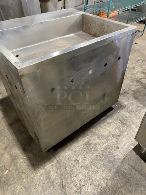 Commercial Gas Powered Steam Table! All Stainless Steel! On Legs! - Image 3 of 7