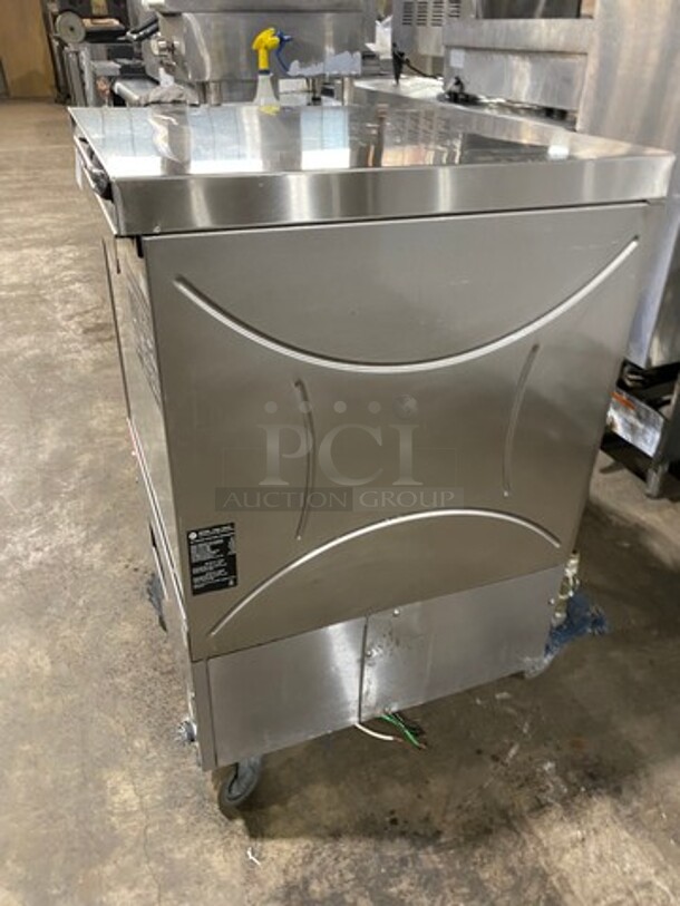 CMA Commercial Undercounter Dishwasher! All Stainless Steel! Model: CMA180UC 208V 60HZ 1 Phase - Image 3 of 9