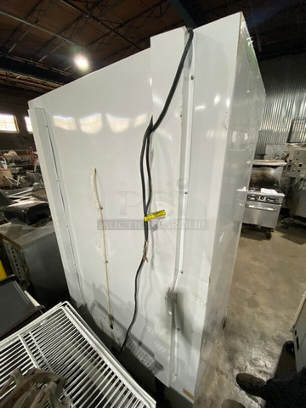 Master Bilt Commercial 2 Door Reach In Freezer Merchandiser! With View Through Doors! Poly Coated Racks! Model: BLG48HD SN: SU477729 115V 60HZ 1 Phase - Image 4 of 9