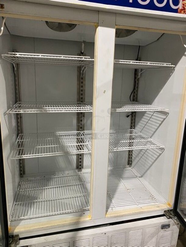 Master Bilt Commercial 2 Door Reach In Freezer Merchandiser! With View Through Doors! Poly Coated Racks! Model: BLG48HD SN: SU477729 115V 60HZ 1 Phase - Image 5 of 9