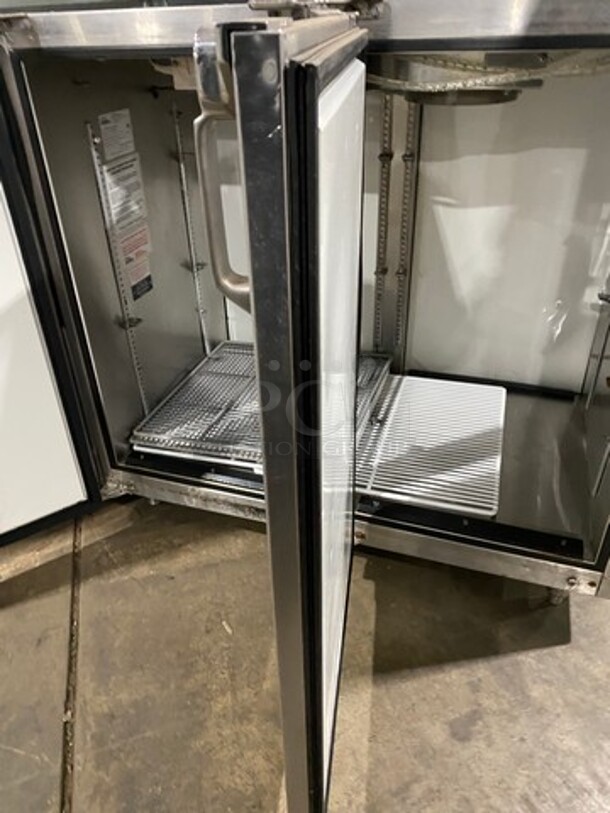 Glastender 2 Door Bar Back Cooler! With Poly Coated Racks! All Stainless Steel! On Legs! Model: NPT52L6SNH(LL/RR) SN: 134125922N 115V 60HZ 1 Phase - Image 5 of 6