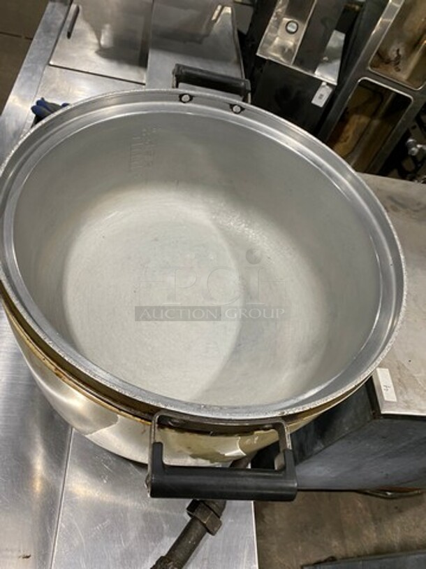 Rinnai Commercial Countertop Natural Gas Powered Rice Cooker! With Lid! Model: RER55ASN - Image 6 of 8