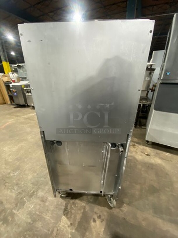 Sunfire Commercial Natural Gas Powered 4 Burner Stove! With Raised Back Splash! With Oven Underneath! All Stainless Steel! On Casters! - Image 4 of 11