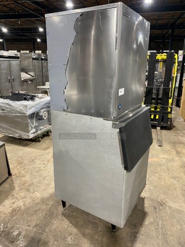 Hoshizaki Commercial Ice Maker Machine! On Commercial Ice Bin! All Stainless Steel! On Legs! Model: KM901MAJ SN: H11229F 208/230V 60HZ 1 Phase - Image 4 of 9