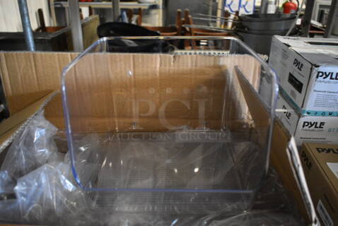 BRAND NEW SCRATCH AND DENT! Sorbus 4 Piece Stackable Pantry Bin Square