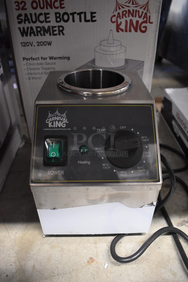 BRAND NEW IN BOX! Carnival King 382SBW1 Stainless Steel Commercial Countertop Single 32 oz. Sauce / Topping Bottle Warmer. 120 Volts, 1 Phase. 6.5x9x8.5. Tested and Working! - Image 1 of 5