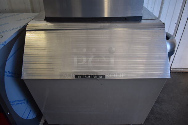 2016 Manitowoc IY0524A-161X Stainless Steel Commercial Ice Head on Commercial Ice Bin. 115 Volts, 1 Phase. 30.5x39x59 - Image 5 of 8