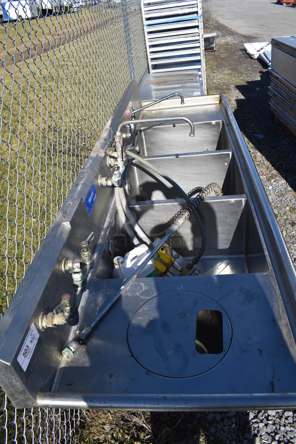 Stainless Steel Commercial 3 Bay Sink w/ Dual Drain Boards, 2 Faucets, 3 Handle Sets. 102x30x41. Bays 20x24x12. Drain Boards 19x26x1 - Image 3 of 12