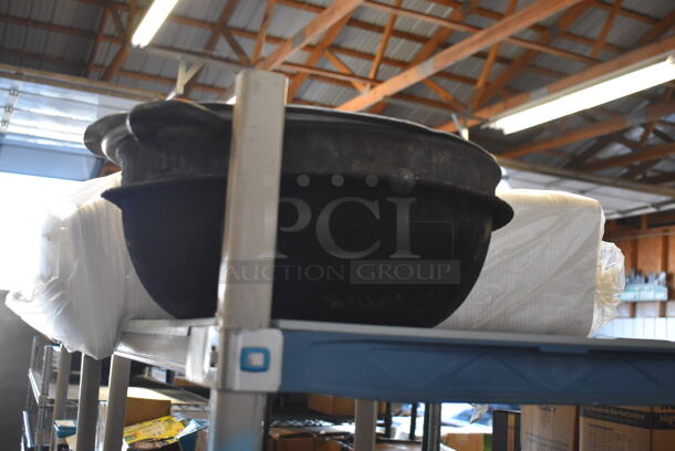 ALL ONE MONEY! Tier Lot of Various Items Including Styrofoam Trays - Image 3 of 3