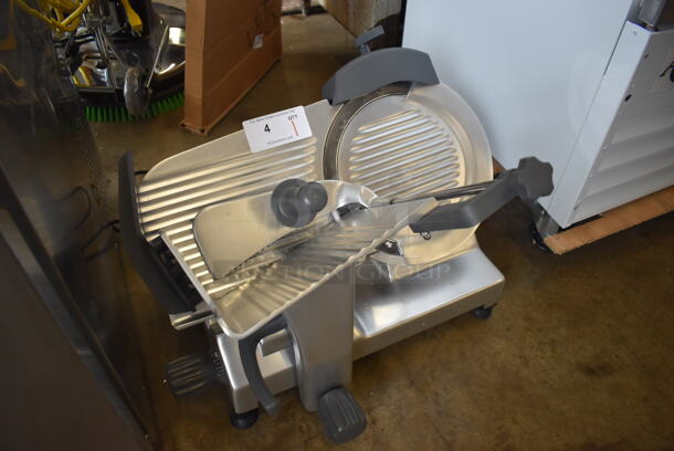 BRAND NEW SCRATCH AND DENT! Hobart Centerline EDGE12-11 Stainless Steel Commercial Countertop 12" Manual Meat Slicer w/ Blade Sharpener. 115 Volts, 1 Phase. 26x22x22. Tested and Working! - Image 3 of 10