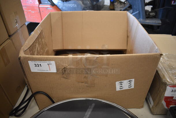 BRAND NEW SCRATCH AND DENT! Carnival King 382TCMPT16M Stainless Steel Commercial Countertop 16" Non-Stick Round Portable Crepe Maker. 208/240 Volts. 20x18x7. Tested and Working! - Image 7 of 7