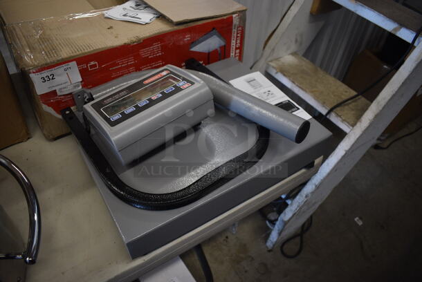LIKE NEW! Tor Rey EQB Metal Commercial 200 Pound Capacity Digital Countertop Scale with Tower Display. Missing AC Adapter. Tested and Working! - Image 2 of 6