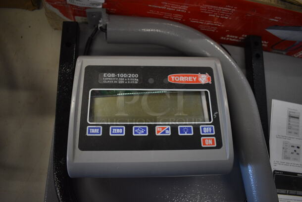 LIKE NEW! Tor Rey EQB Metal Commercial 200 Pound Capacity Digital Countertop Scale with Tower Display. Missing AC Adapter. Tested and Working! - Image 3 of 6