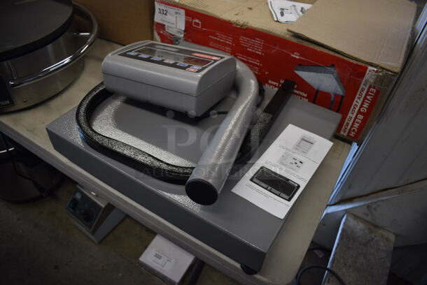 LIKE NEW! Tor Rey EQB Metal Commercial 200 Pound Capacity Digital Countertop Scale with Tower Display. Missing AC Adapter. Tested and Working! - Image 4 of 6