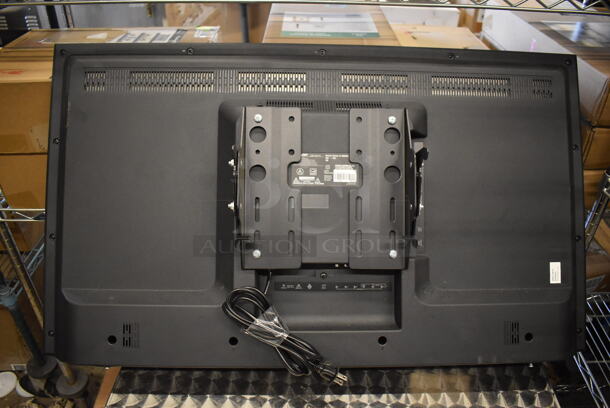 2018 Sharp LC-40Q5020U 40" LED LCD Television. 120 Volts, 1 Phase. Buyer Must Pick Up - We Will Not Ship This Item. Tested and Working! - Image 4 of 9