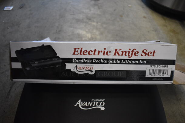 LIKE NEW! Avantco 177ELECKNIFE Cordless Rechargeable Lithium Ion Electric Knife Set with Storage Case. Tested and Working! - Image 6 of 6