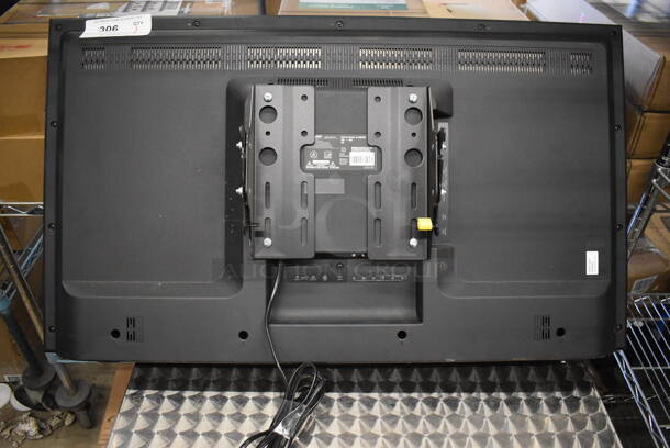 2018 Sharp LC-40Q5020U 40" LED LCD Television. 120 Volts, 1 Phase. Buyer Must Pick Up - We Will Not Ship This Item. Tested and Working! - Image 3 of 8