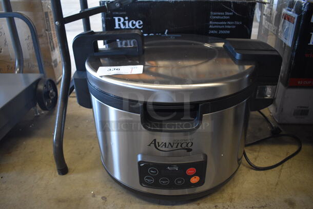 BRANDS NEW IN BOX! Avantco 177RCSA90 Stainless Steel Commercial Countertop 90 Cup Sealed Electric Rice Warmer. 240 Volts, 1 Phase. 22x18x18. Tested and Working! - Image 1 of 7