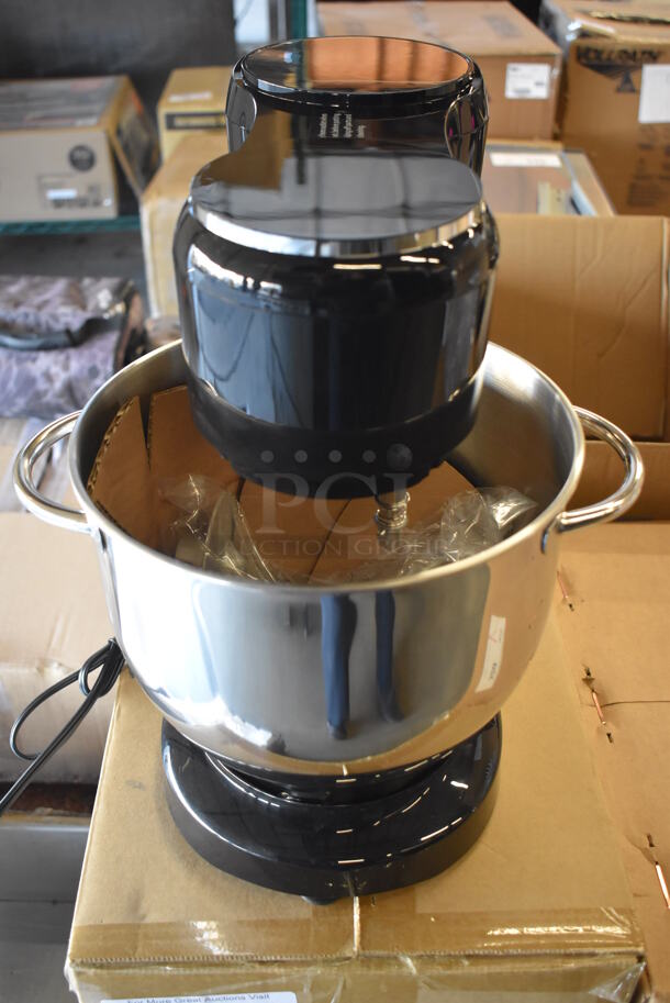 BRAND NEW IN BOX! Vospeed SM-1550 Metal Countertop 6-Speed Tilt-Head 8.5 Quart Stand Mixer w/ Stainless Steel Mixing Bowl, Beater, Dough Hook and Whisk Attachments - Image 2 of 7