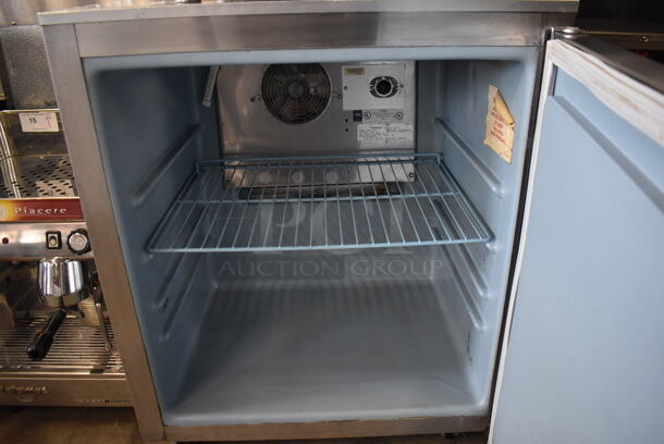 Delfield 406CA-DD1 Stainless Steel Commercial Single Door Undercounter Cooler on Commercial Casters. 115 Volts, 1 Phase. 27x28x32. Tested and Working! - Image 4 of 5