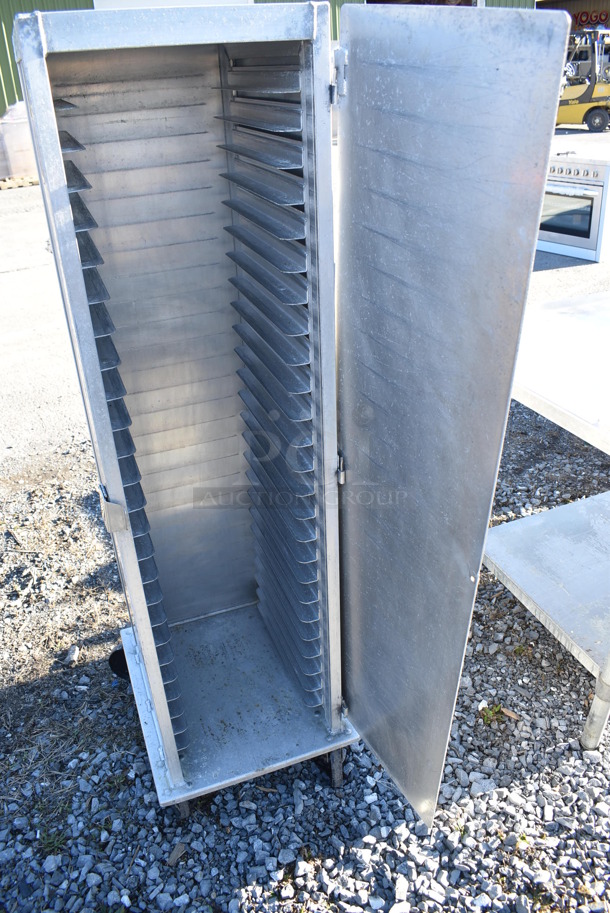 Lockwood Metal Commercial Enclosed Pan Transport Rack. 17.5x22x59 - Image 4 of 8