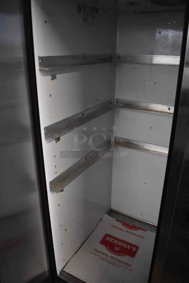 True TG2R-2S Stainless Steel Commercial 2 Door Reach In Cooler on Commercial Casters. 115 Volts, 1 Phase. 51.5x34.5x82.5. Tested and Working! - Image 5 of 6