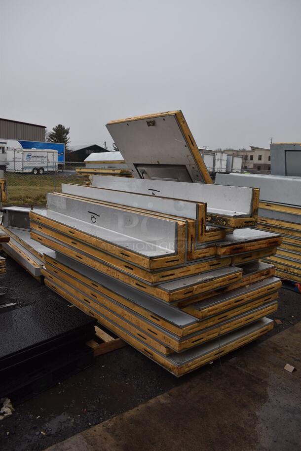 10'x16'x8' Norlake Walk In Box w/ Bohn ADT156AK 115 Volt, 1 Phase Evaporator. Picture of the Unit Before Removal Is Included In the Listing. - Image 7 of 12