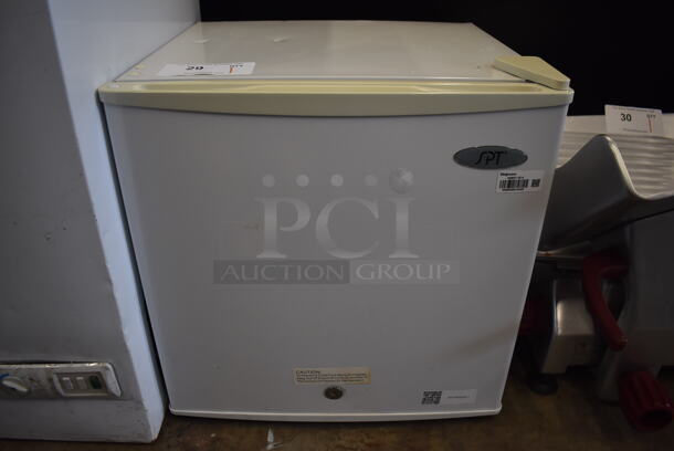 SPT Metal Mini Cooler. 18.5x18x18.5. Tested and Does Not Power On - Image 1 of 5