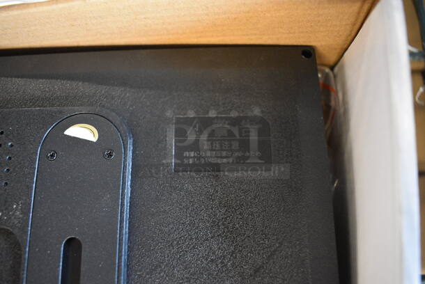 IN ORIGINAL BOX! Pyle PLCM7500 Backup Camera and Rearview Monitor Parking Assist System - Image 4 of 6