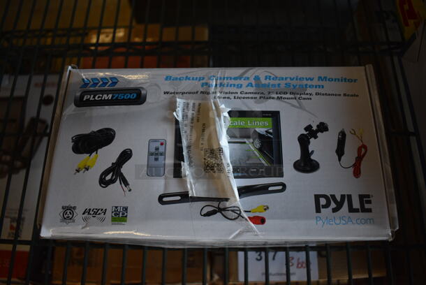 IN ORIGINAL BOX! Pyle PLCM7500 Backup Camera and Rearview Monitor Parking Assist System - Image 5 of 6