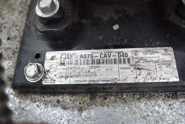 Norlake 6'x8'x6.5' SELF CONTAINED Walk In Freezer Box w/ Floor, Copeland RS64C1E-CAV-100 208/230 Volt, 1 Phase Compressor and Norlake CPB075DC-A 208-230 Volt, 1 Phase Condenser. Picture of the Unit Before Removal Is Included In the Listing. - Image 8 of 12