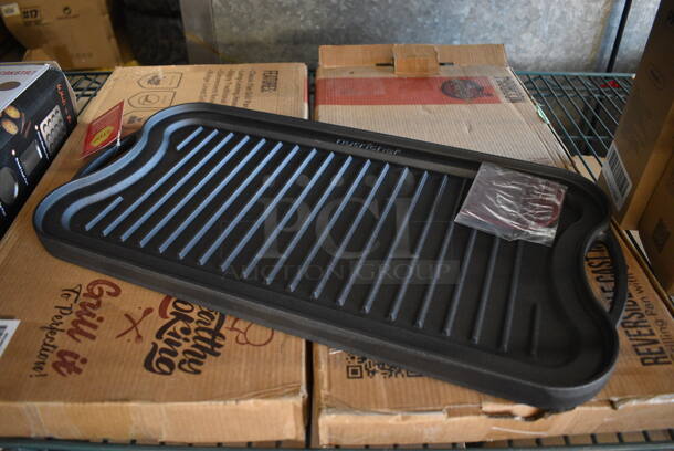 2 BRAND NEW SCRATCH AND DENT! Cast Iron Cooking Griddle. 19x10.5x1. 2 Times Your Bid!