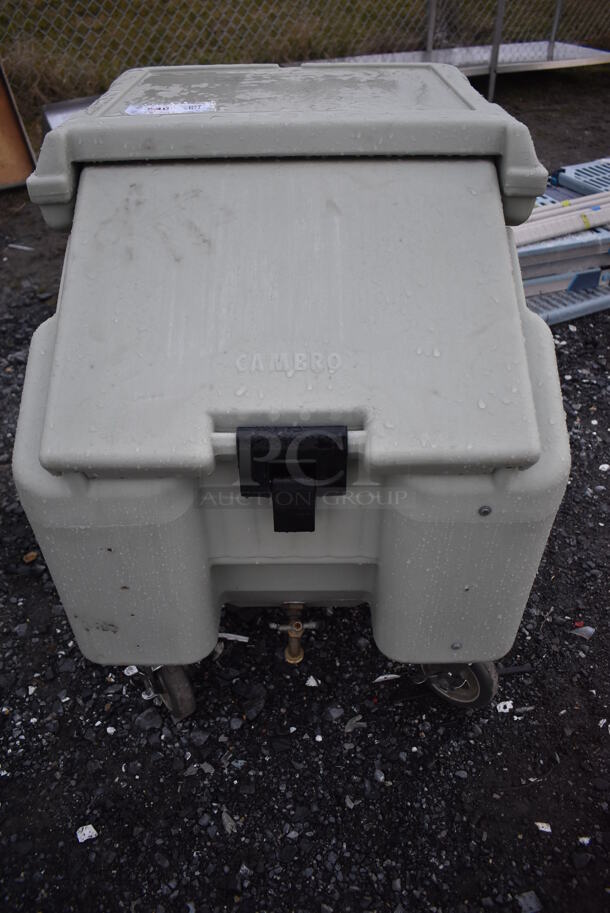 Cambro Poly Portable Ice Bin on Commercial Casters. 23x32x29 - Image 1 of 5