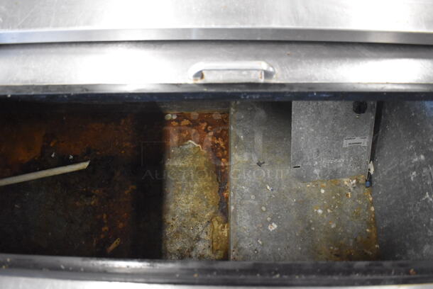 Continental CBC64 Metal Commercial Bottled Back Bar Cooler w/ 2 Sliding Lids. 115 Volts, 1 Phase. 64x27.5x36.5. Tested and Working! - Image 6 of 8