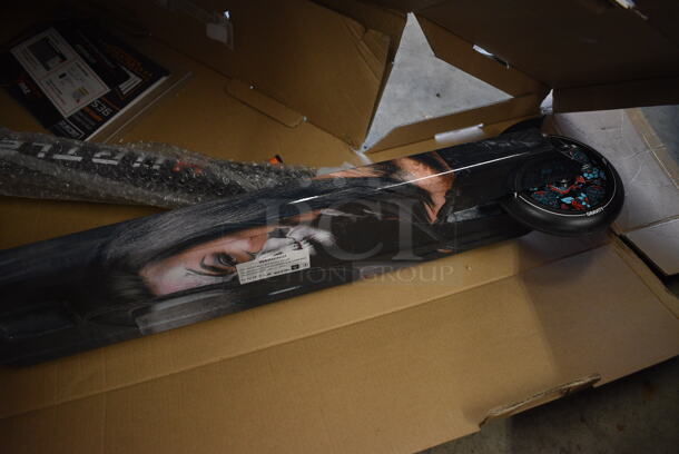 BRAND NEW SCRATCH AND DENT! Pyle Hurtun15 Stunt Scooter.  - Image 6 of 6