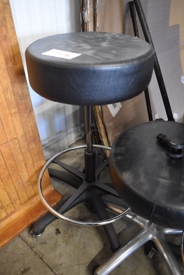6 Stools on Casters. 5 Have Foot Rest Bar. Includes 25x25x33, 24x24x23. 6 Times Your Bid! - Image 7 of 7