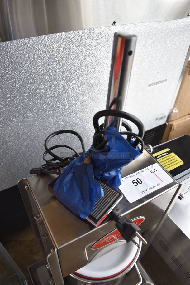 LIKE NEW! Avantco 20 lb. Stainless Steel Commercial Countertop Vertical Hybrid Electric/Manual Sausage Stuffer. 120 Volts, 1 Phase. 19.5x12.5x34. Tested and Working! - Image 6 of 8