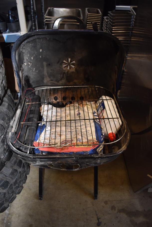 Blue and Black Metal Floor Style Grill. 21x24x30 - Image 4 of 5