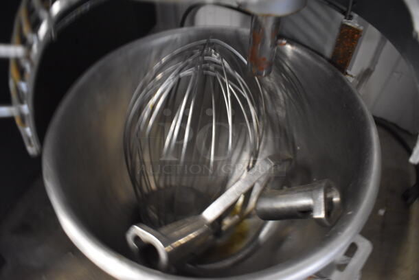 Smart Chef M20 Metal Commercial 20 Quart Planetary Dough Mixer w/ Mixing Bowl, Bowl Guard, Whisk, Dough Hook and Paddle Attachments. 110 Volts, 1 Phase. 15x20x31. Tested and Powers On But Parts Do Not Move - Image 5 of 6