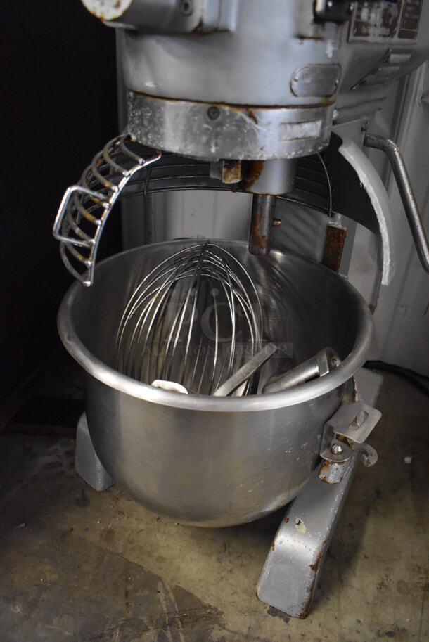 Smart Chef M20 Metal Commercial 20 Quart Planetary Dough Mixer w/ Mixing Bowl, Bowl Guard, Whisk, Dough Hook and Paddle Attachments. 110 Volts, 1 Phase. 15x20x31. Tested and Powers On But Parts Do Not Move - Image 6 of 6