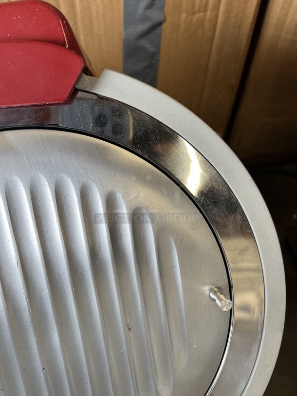 BRAND NEW SCRATCH AND DENT! 2022 Berkel B12-SLC Stainless Steel Commercial Countertop Medium-Duty Gravity Feed Manual Meat Slicer w/ Blade Sharpener. Back Knob Is Broken. 115 Volts, 1 Phase. 23x24x21. Tested and Working! - Image 11 of 11
