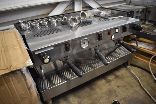 La Marzocco Linea 3EE Stainless Steel Commercial Countertop 3 Group Espresso Machine w/ 5 Portafilters and 2 Steam Wands. 208/240 Volts, 1 Phase. 37x23x21 - Image 2 of 12
